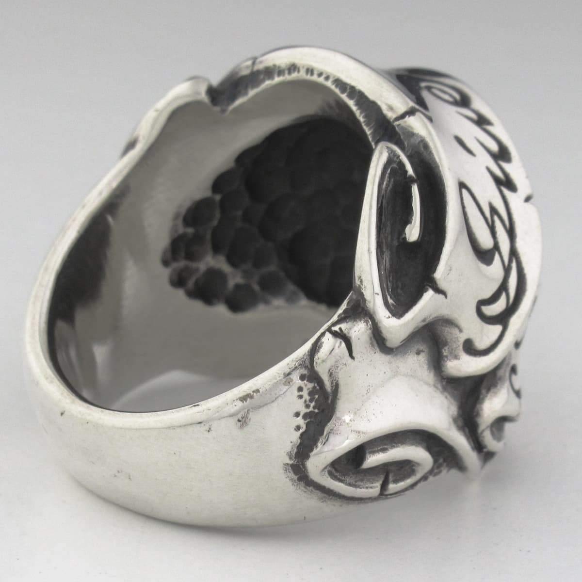 Give No Take No Skull Ring 2