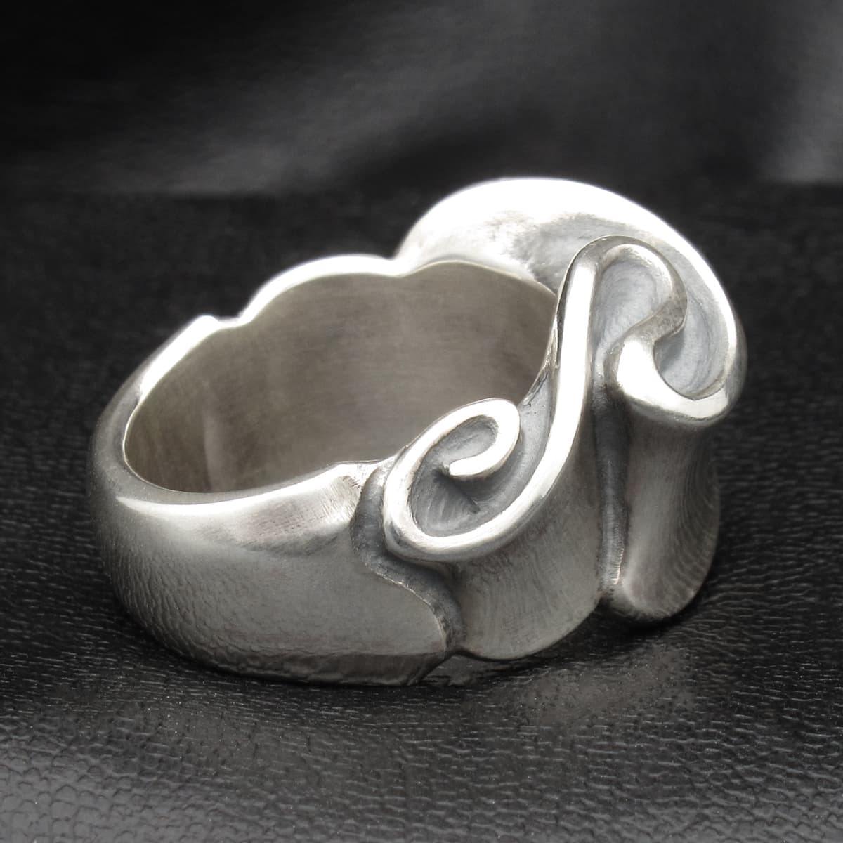 Ribbon Ring / Medium / Type 2